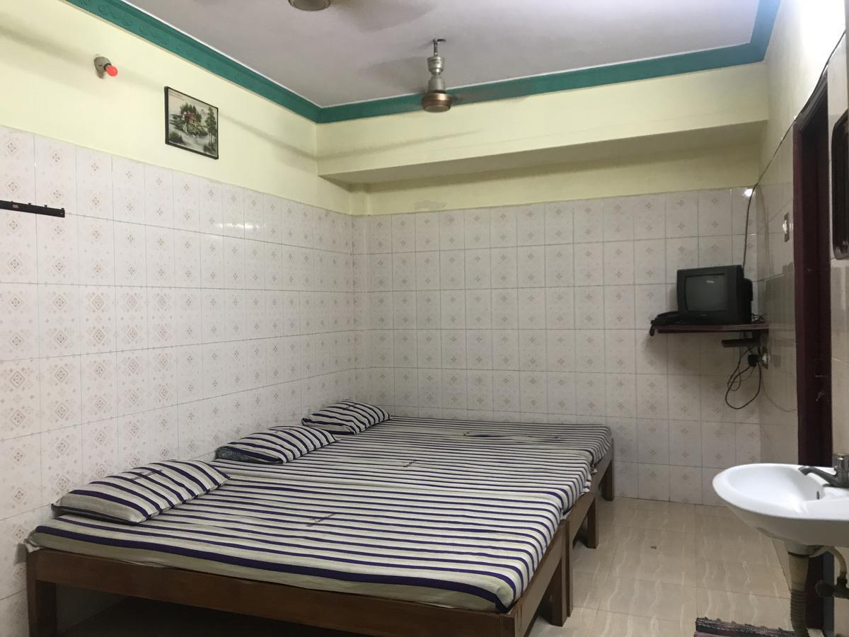 Merit Guest House Chennai Exterior photo